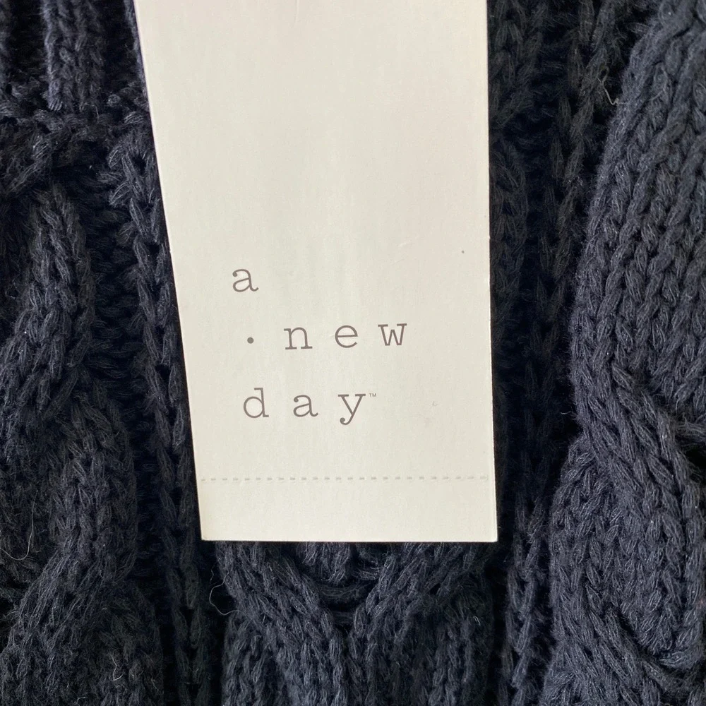 A New Day Women's Sleeveless Cable-Knit Sweater.‎ Size L Black NWT - Picture 4 of 7